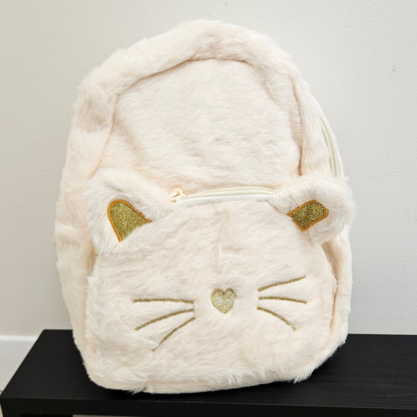 شنطة قط نائم 🙀